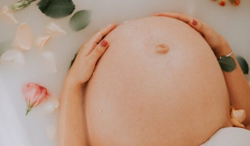 Skin Care Ingredients to Avoid While Pregnant or Breastfeeding